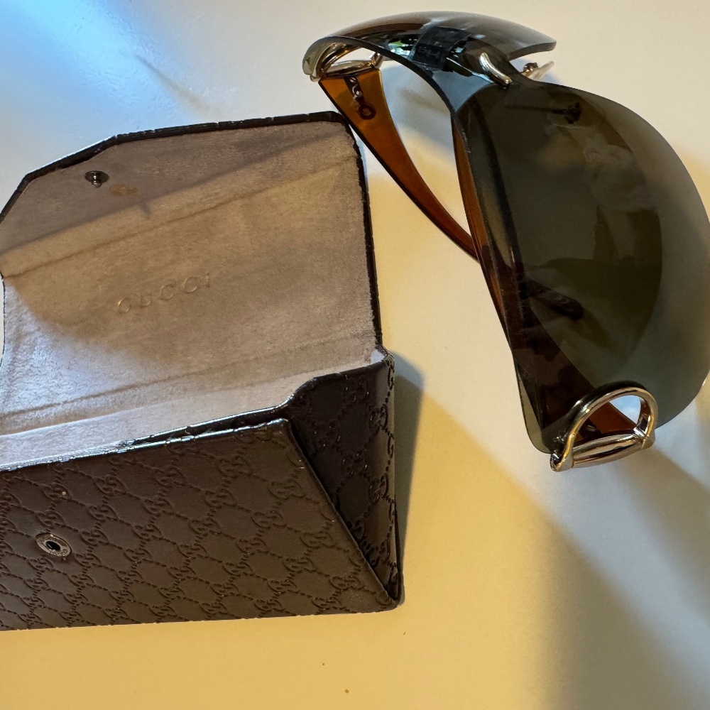 Gucci sunglasses